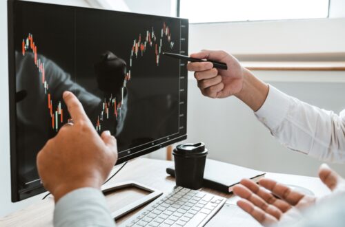 Bollinger Bands Explained: Riverquode Trading Guide - Riverquode Review Bollinger Bands Explained: Riverquode Trading Guide